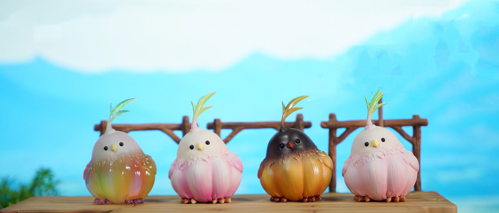 Lying Garlic Bird Model Animal Figure