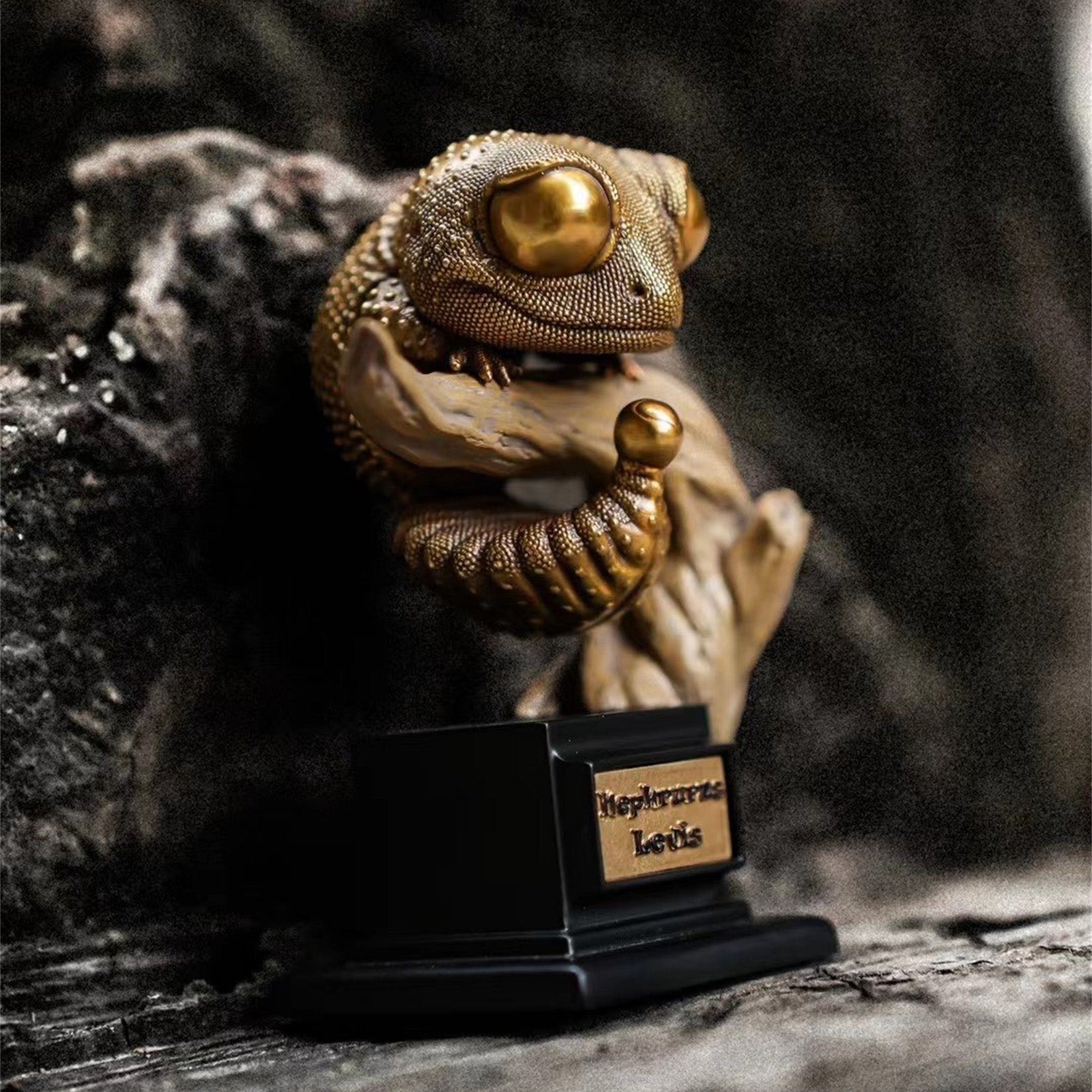BOWUZHI Studio Bronze Gecko Figurines