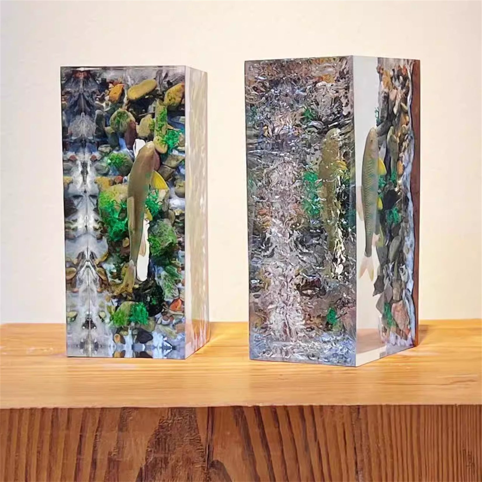 Ochetai Barbel Night Light Fish Figurine