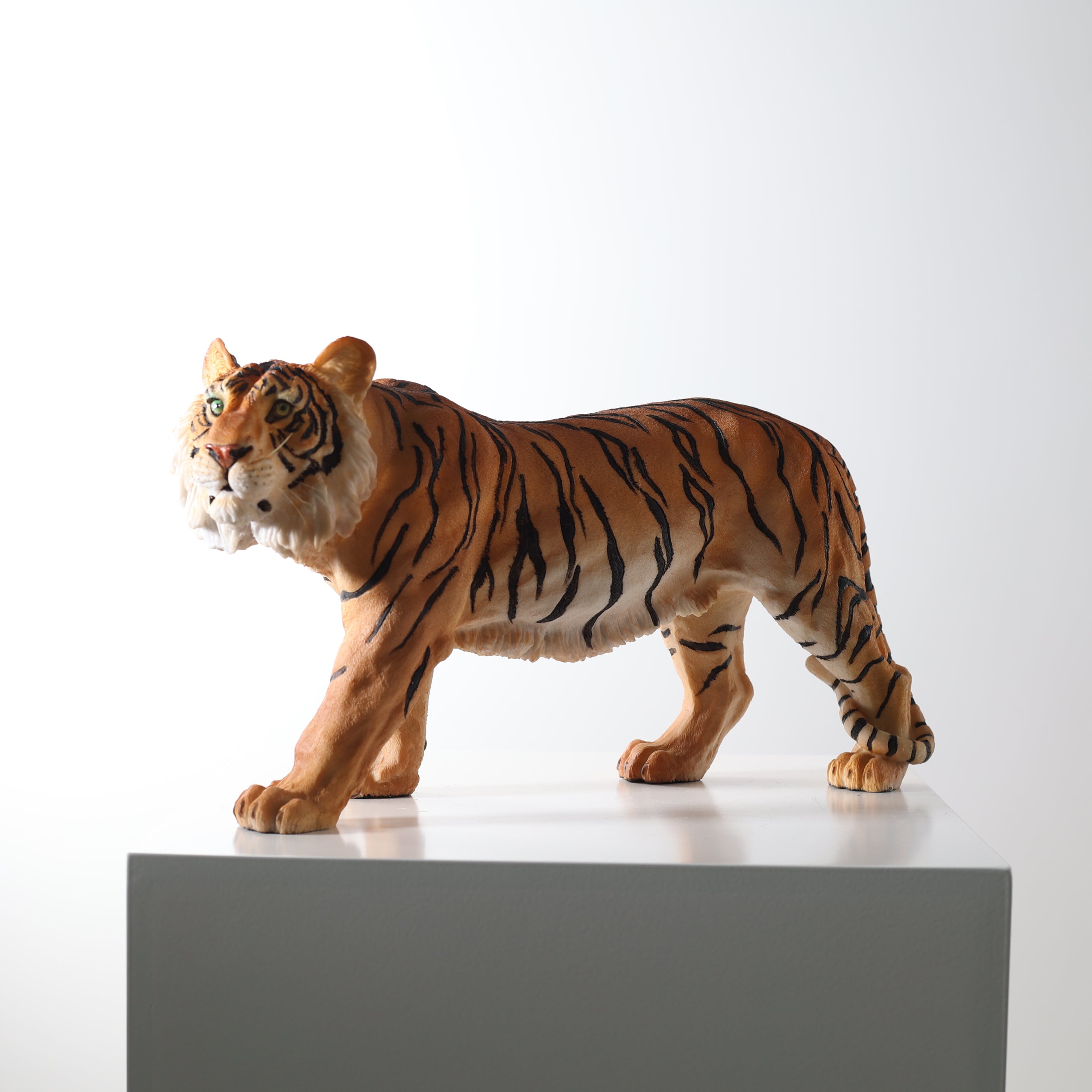 BOWUZHI Studio 1:6 Scale Siberian Tiger Model