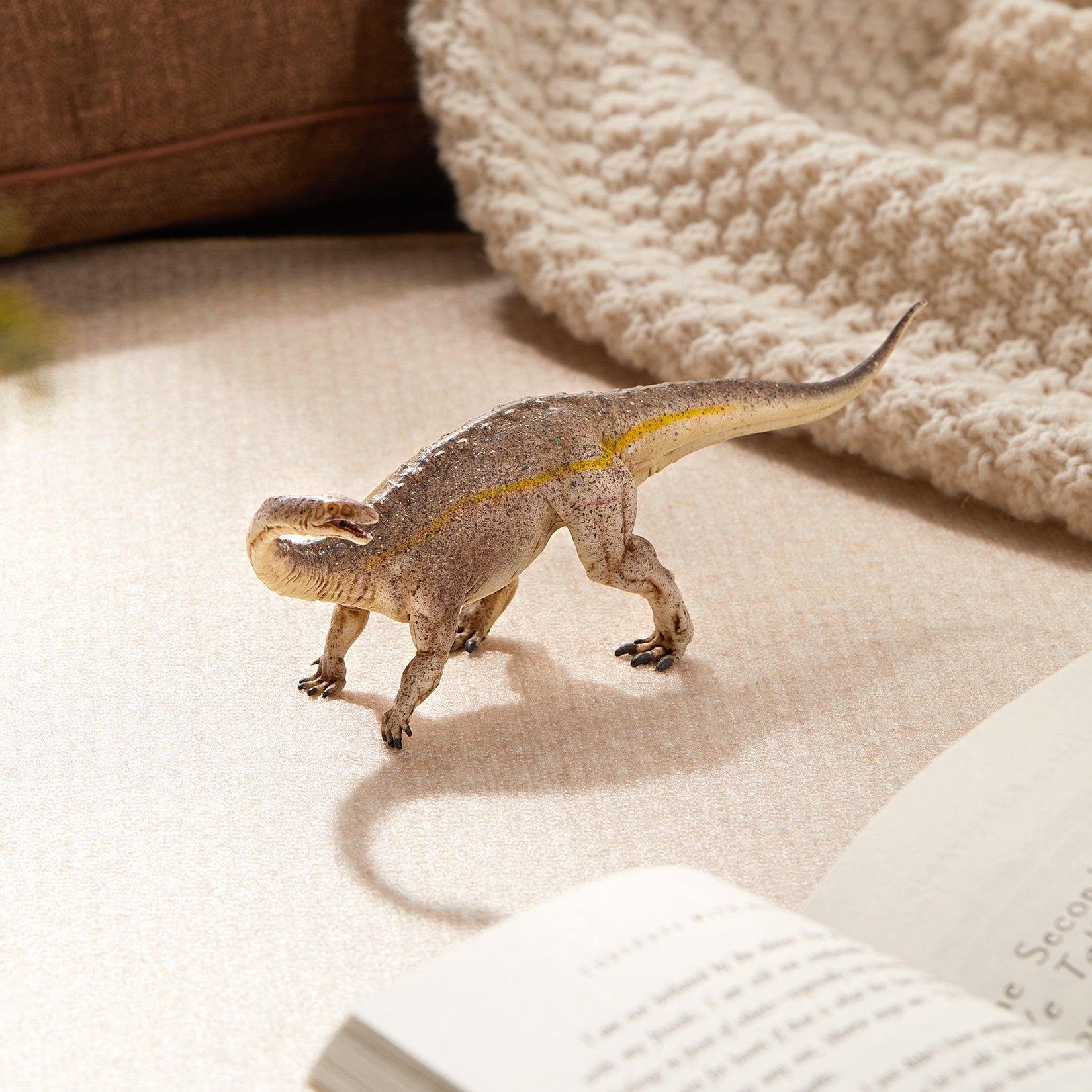 Lufengosaurus Huenei Model Dinosaur Figurine Decor