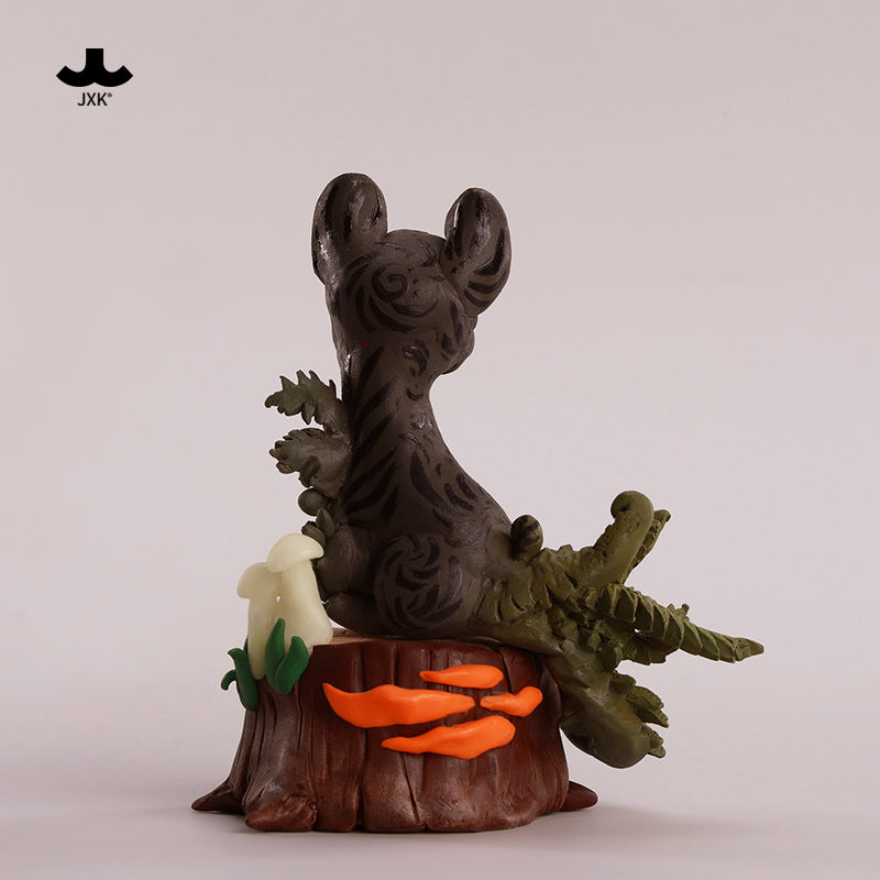JXK The Forest Cat Figure