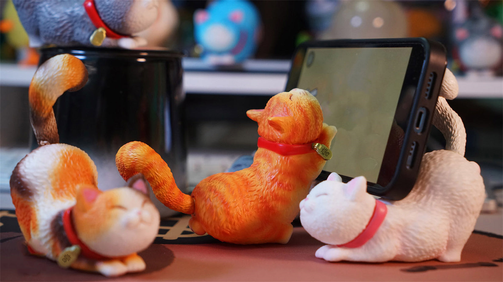 Flop-over Cat Model Resin Animal Figure