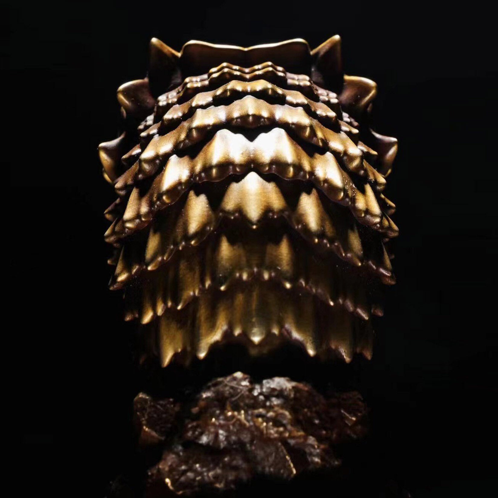BOWUZHI Studio Bronze Armadillo Girdled Lizard Model