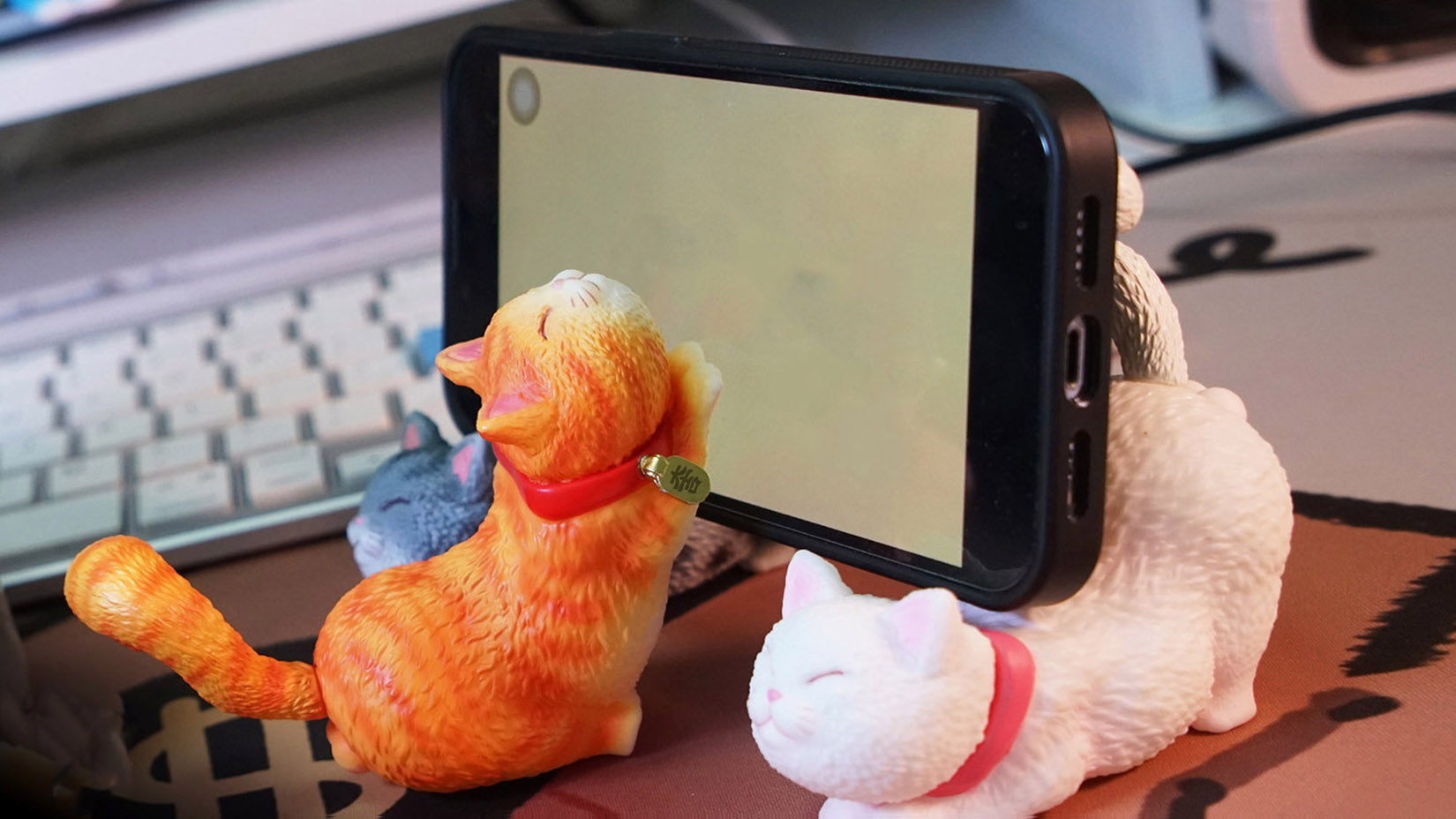 Flop-over Cat Model Resin Animal Figure