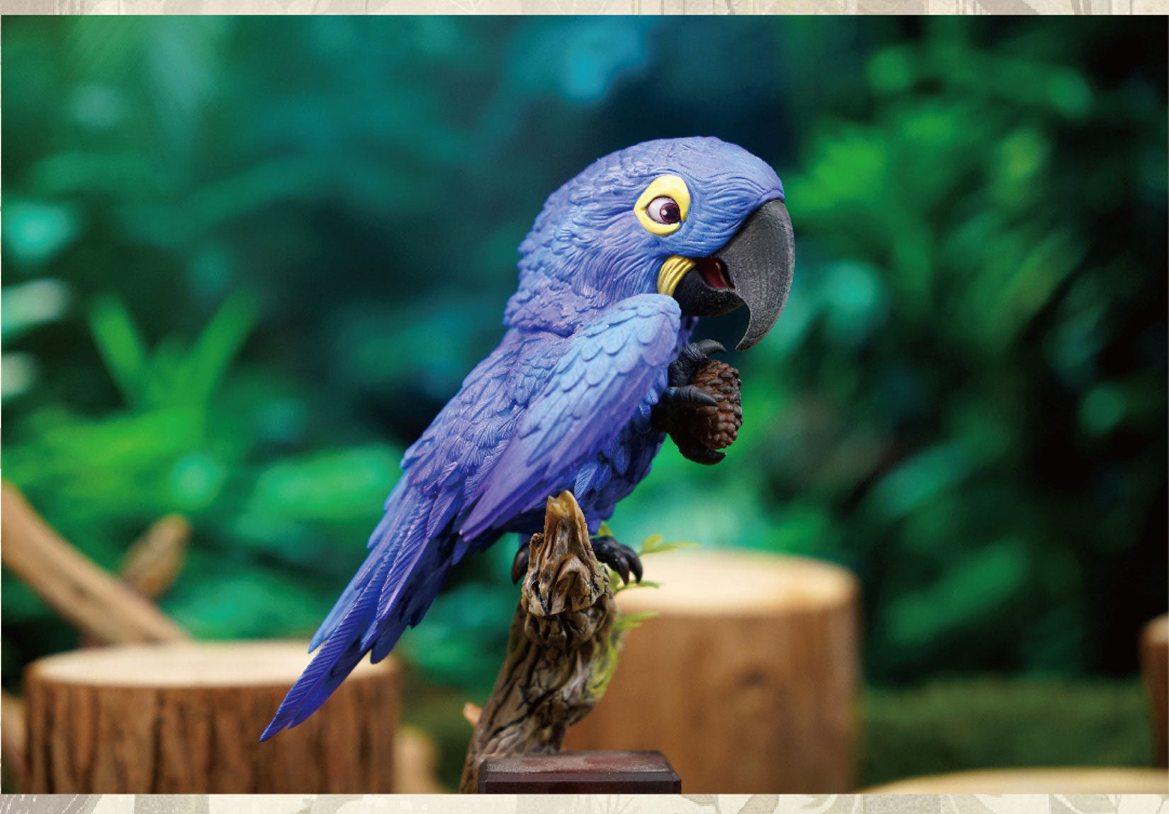 Great Green Macaw & Hyacinth Macaw Parrot Model