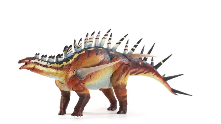 Beasts of the Mesozoic Kentrosaurus aethiopicus 1/18th scale action figure