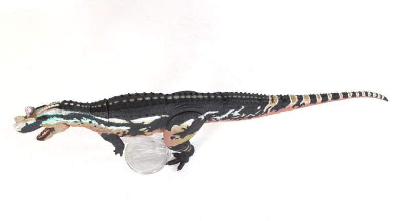 Beasts of the Mesozoic Ceratosaurus dentisulcatus 1/18th scale action figure