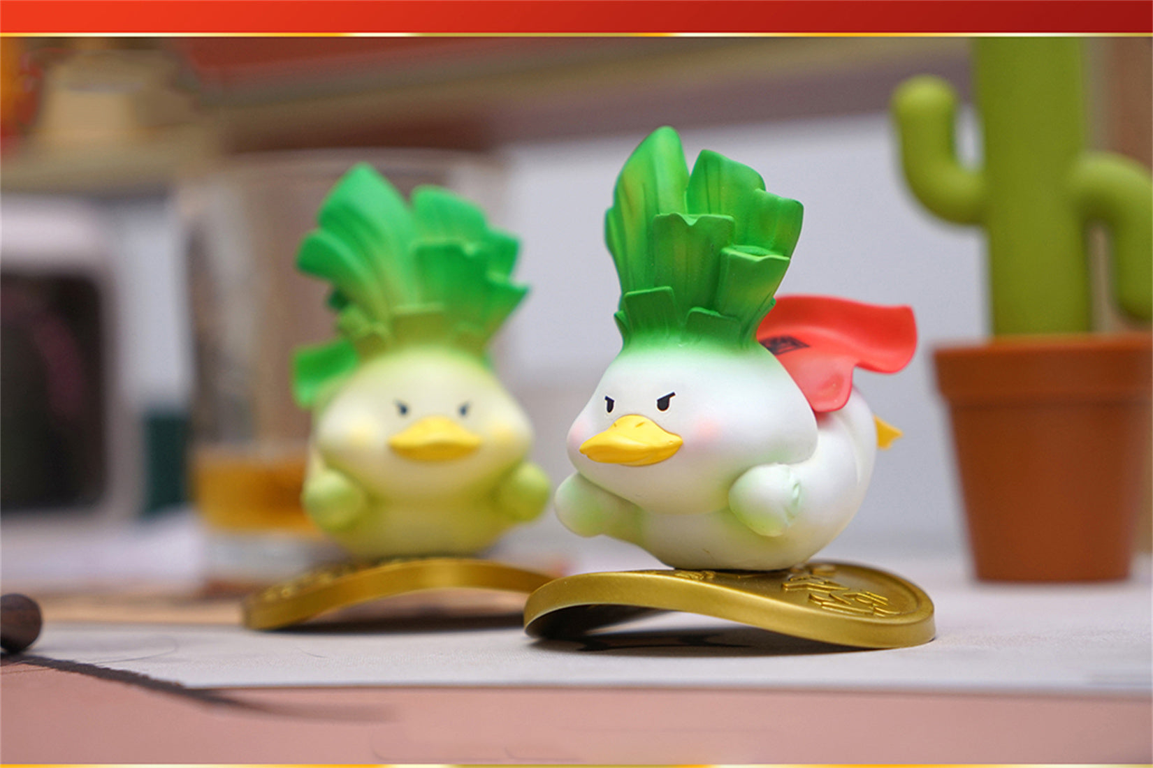 Figurine de canard porte-bonheur en résine