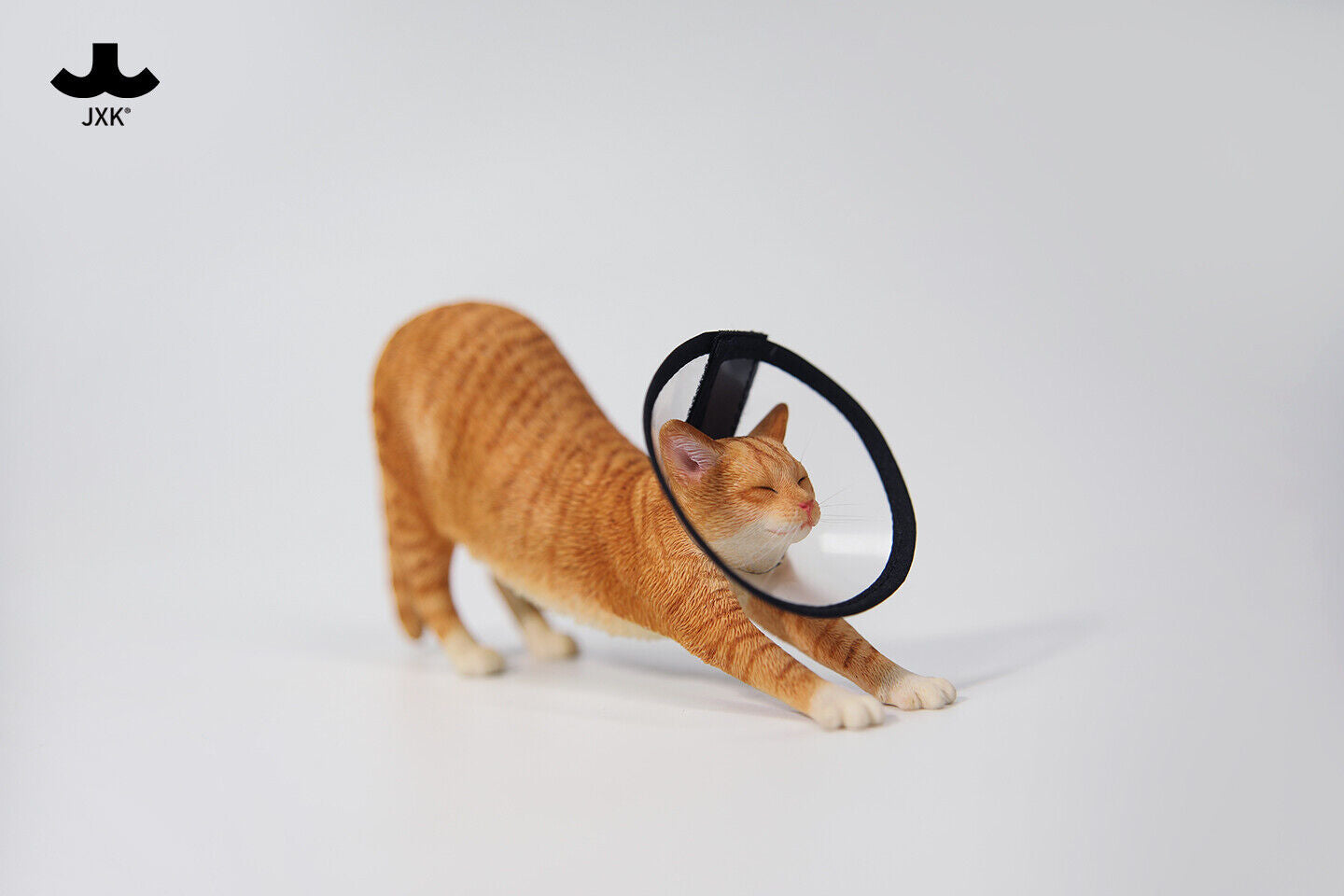 JXK 1/6 Stretching Cat Model