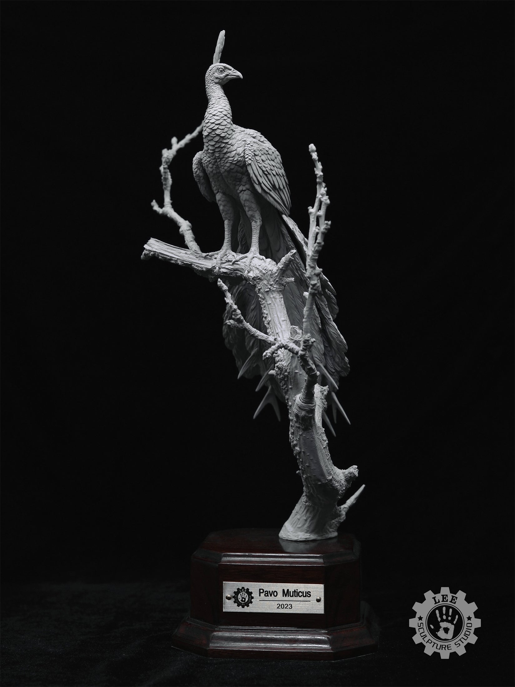 Lee 1/10 Scale Green Peafowl Scene Model