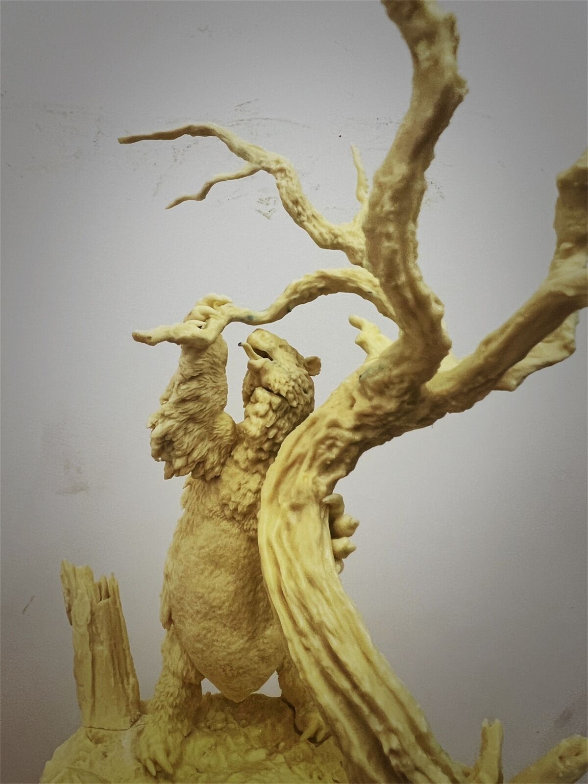 PASSION CHARGER 1/35 Megatherium Scene Statue
