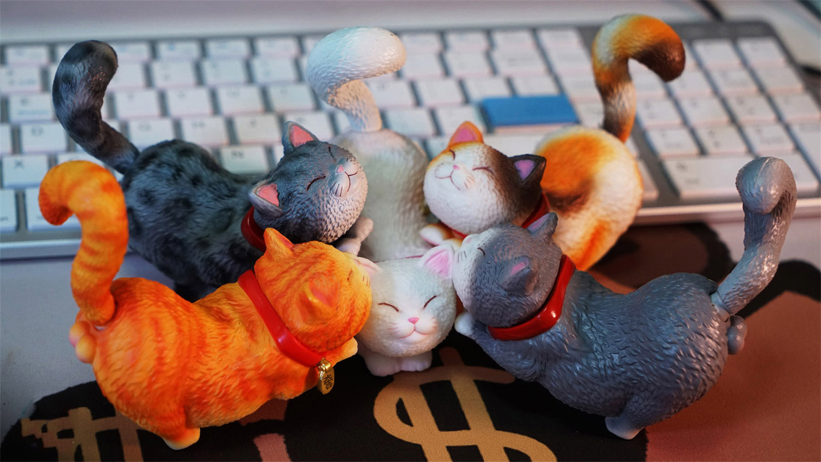 Flop-over Cat Model Resin Animal Figure