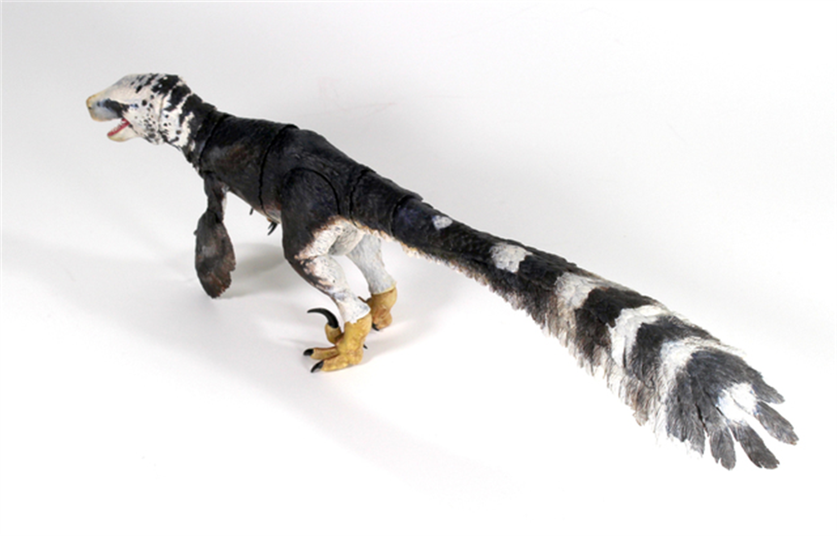 Beasts of the Mesozoic Utahraptor ostrommaysi - 1/18th scale