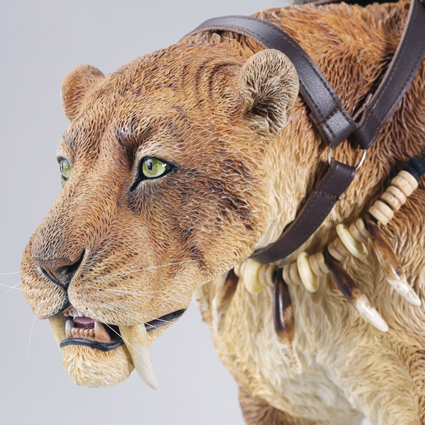 JXK Saber-toothed Tiger Figure