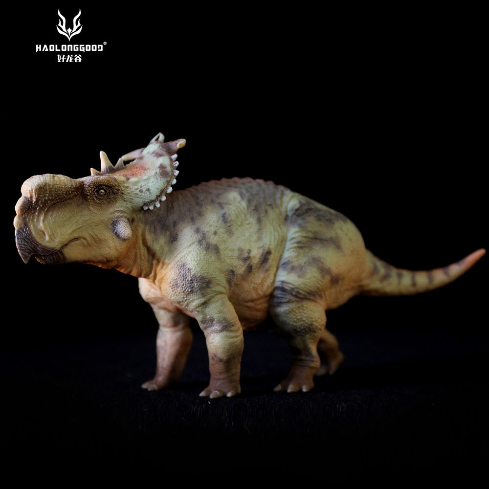 HAOLONGGOOD 1:35 Scale Pachyrhinosaurus Model