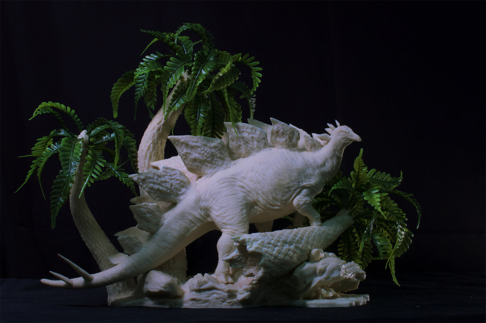1/35 Scale Stegosaurus Scene Model Kit