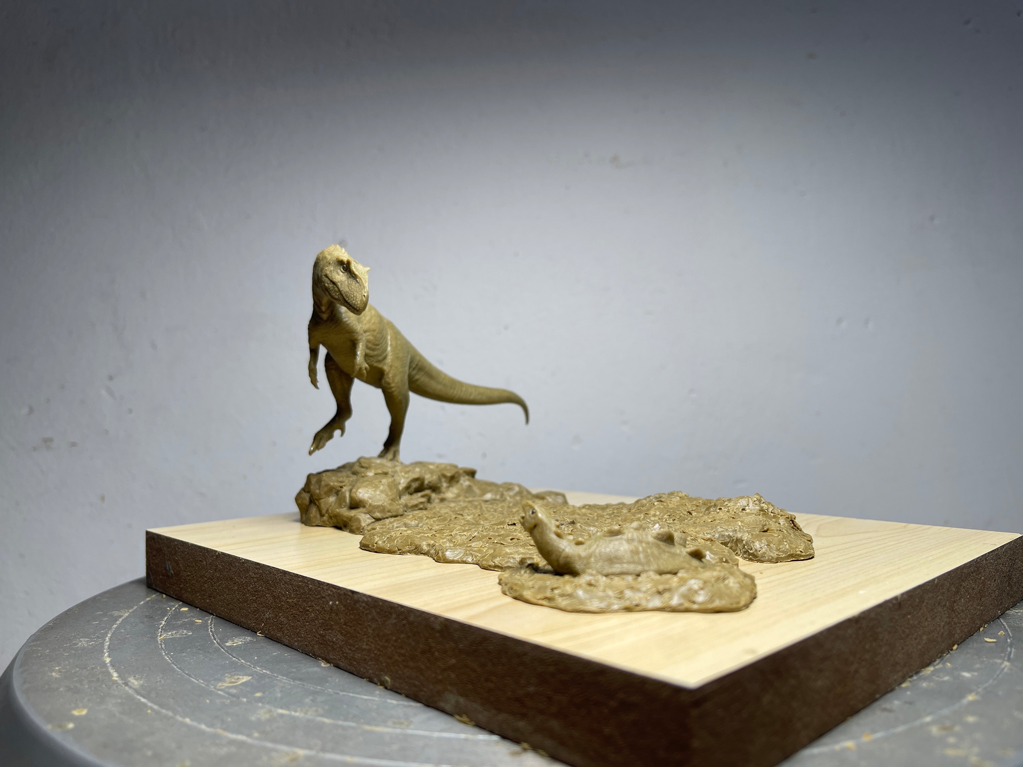 Sensen 1:64 Scale Allosaurus VS Stegosaurus Scene Statue