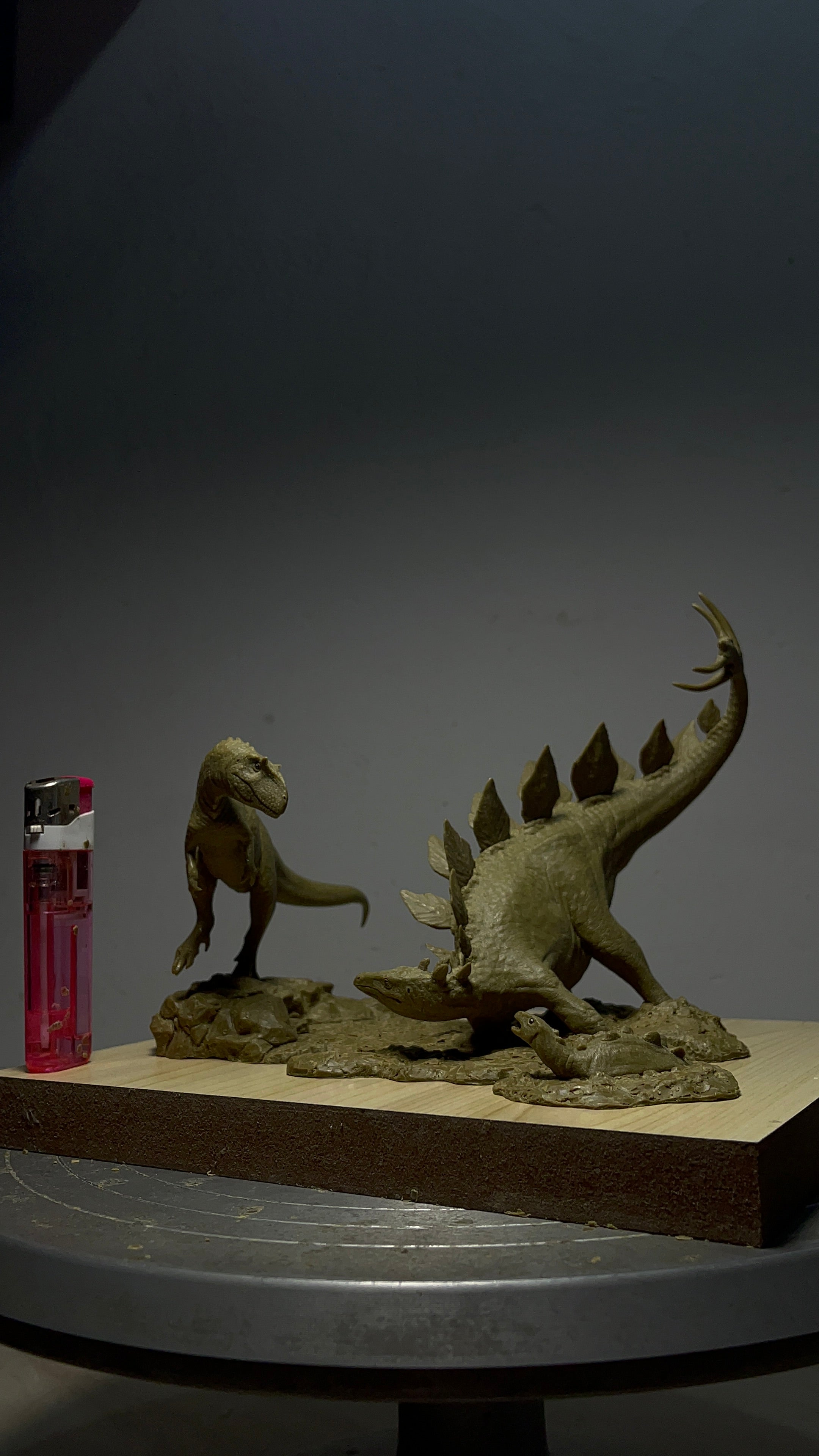 Sensen 1:64 Scale Allosaurus VS Stegosaurus Scene Statue
