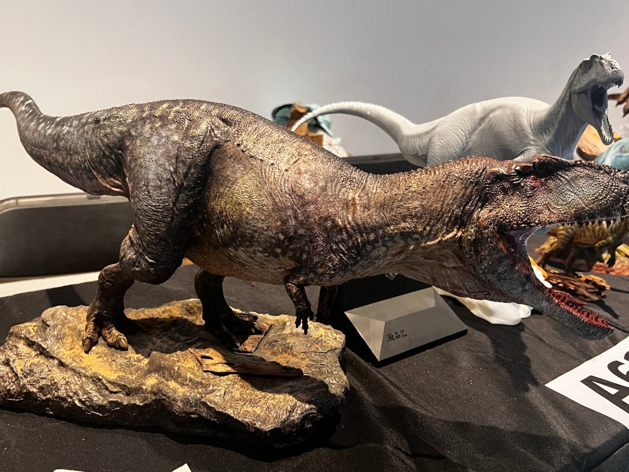Greenhouse Revolution Studio Carcharodontosaurus Scene Model