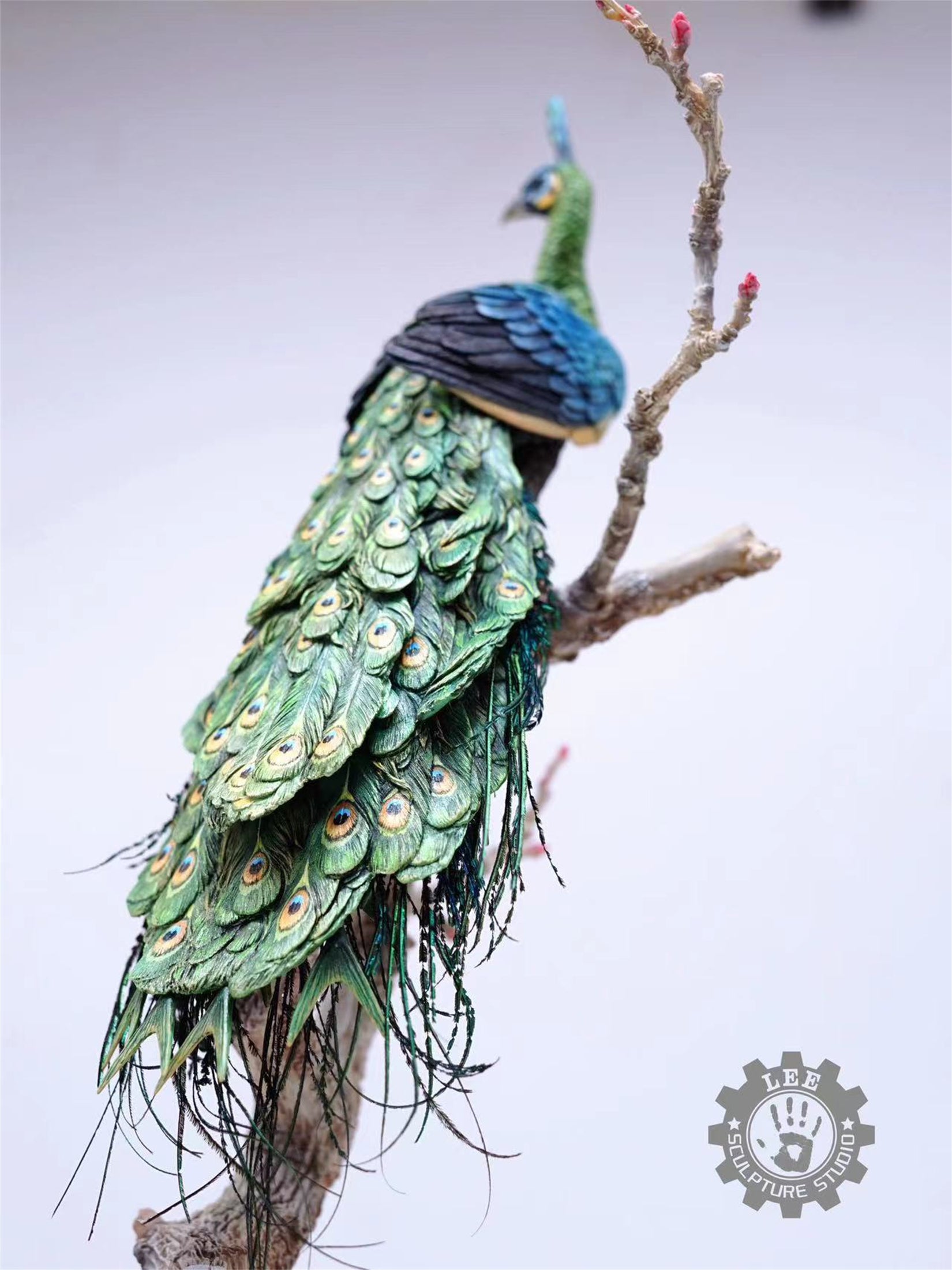 Lee 1/10 Scale Green Peafowl Scene Model