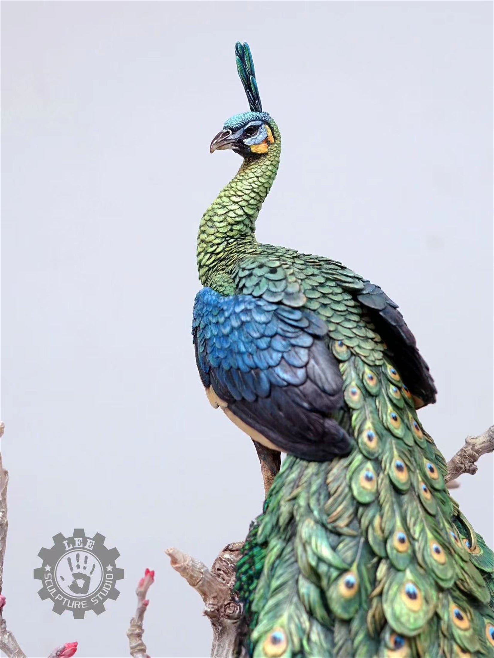 Lee 1/10 Scale Green Peafowl Scene Model