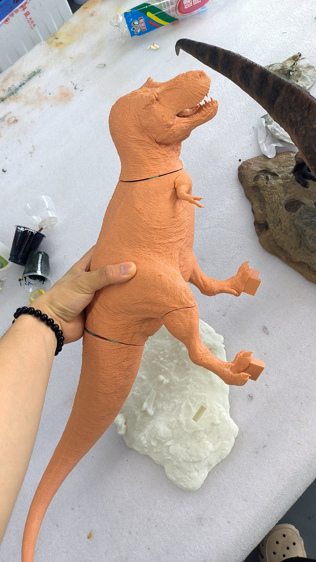 SHOWANNA 1:18 Scale Tyrannosaurus Rex VS Ankylosaurus SCENE STATUE