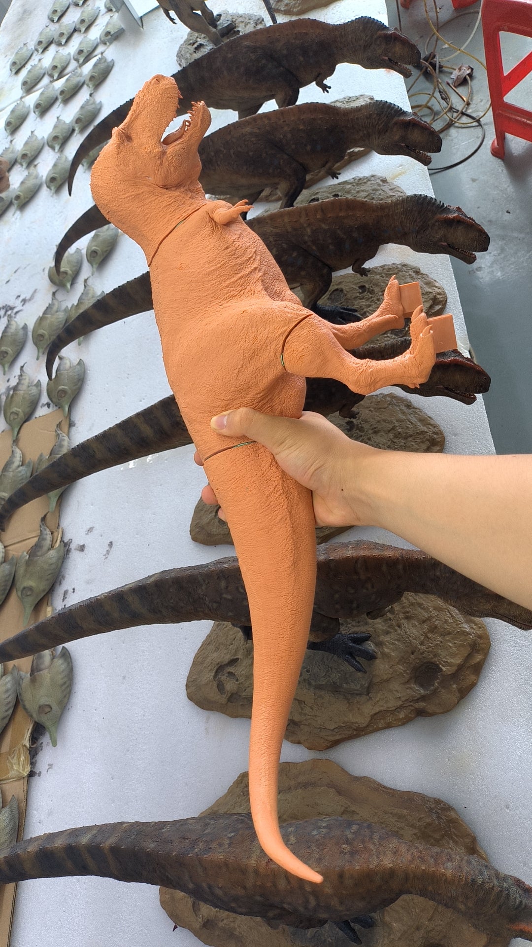 SHOWANNA 1:18 Scale Tyrannosaurus Rex VS Ankylosaurus SCENE STATUE