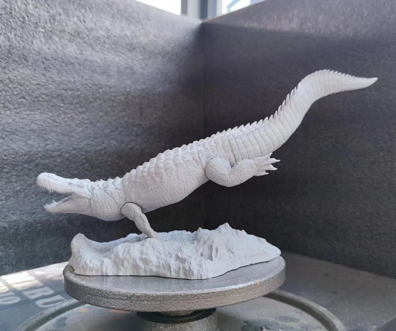 MuSee Studio Purussaurus Hunting Stupendemys Scene