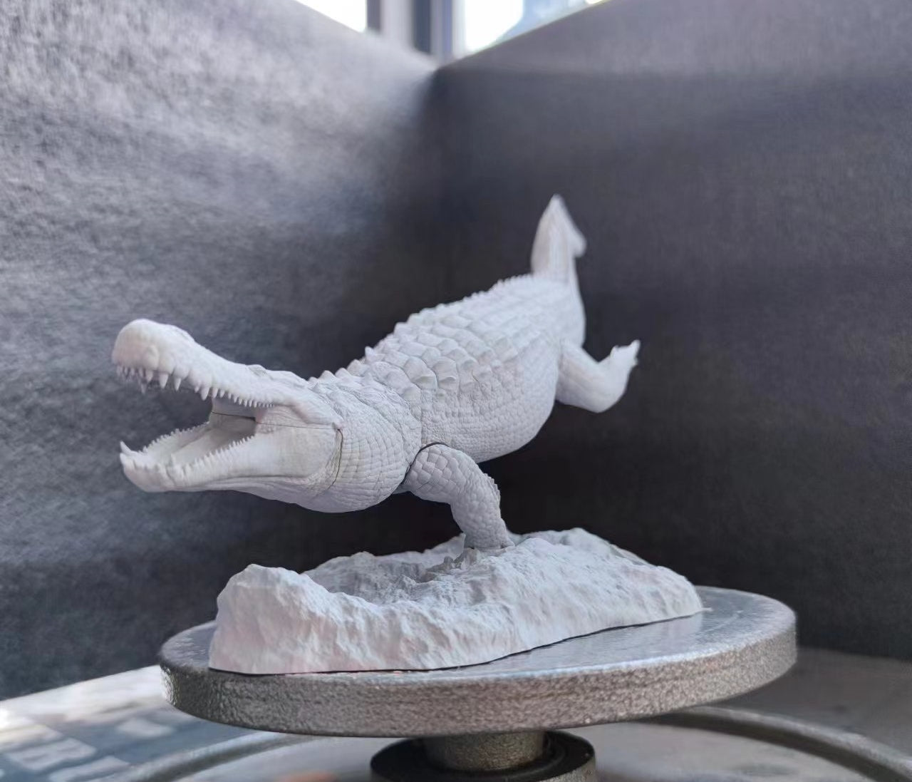 MuSee Studio Purussaurus Hunting Stupendemys Scene
