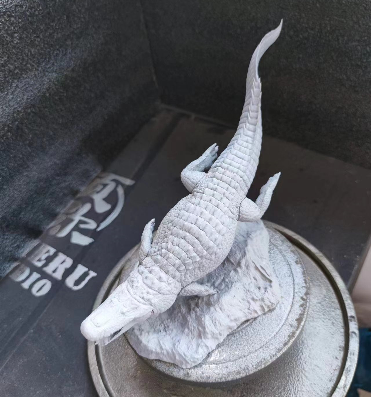MuSee Studio Purussaurus Hunting Stupendemys Scene