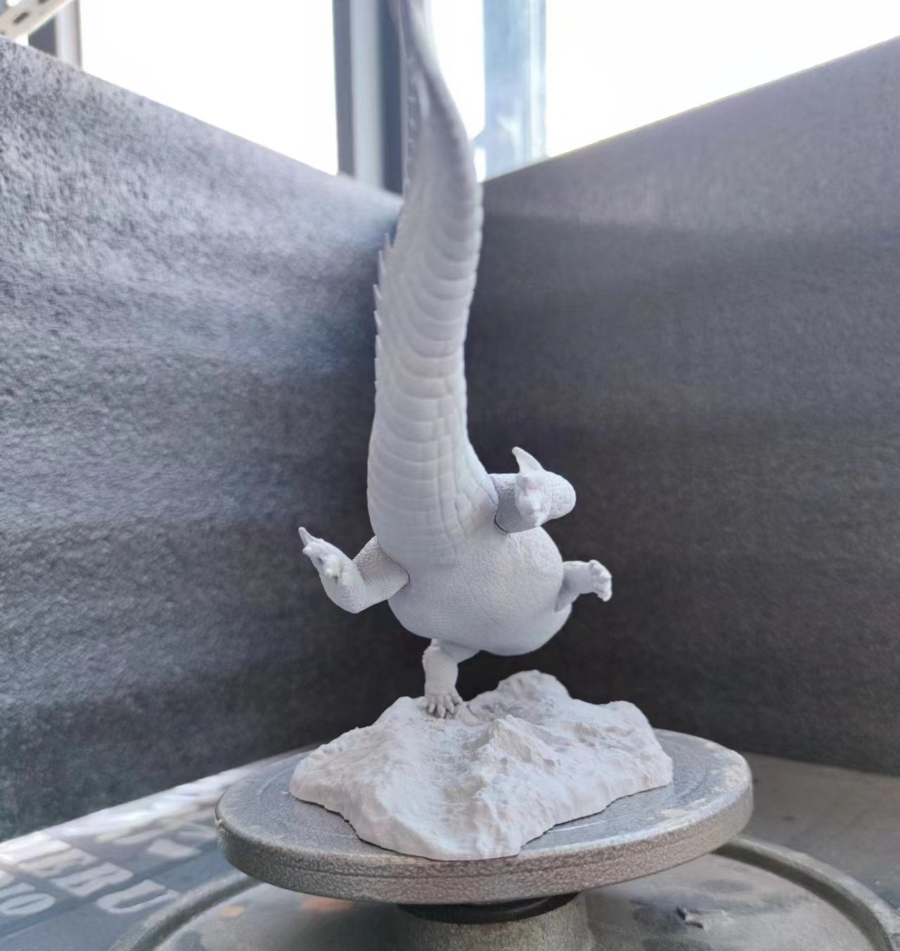 MuSee Studio Purussaurus Hunting Stupendemys Scene