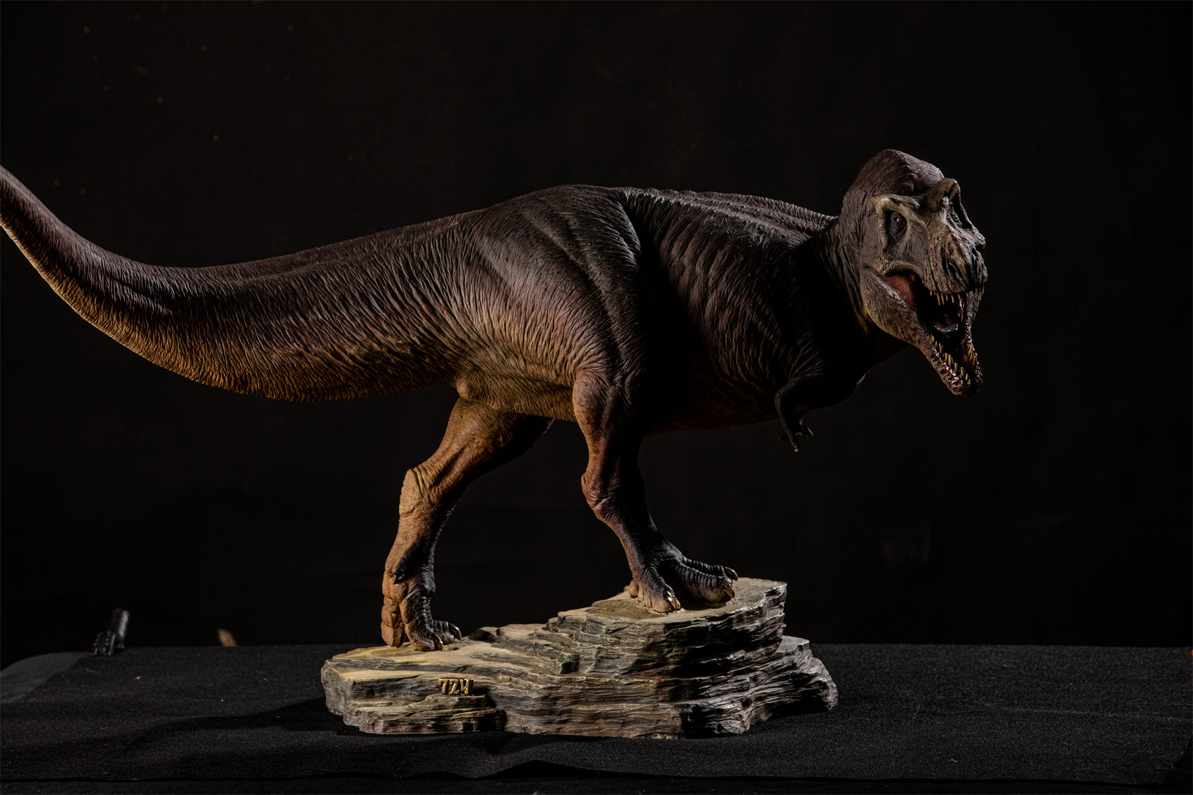 1:10 Scale Tyrannosaurus Rex Scene Model