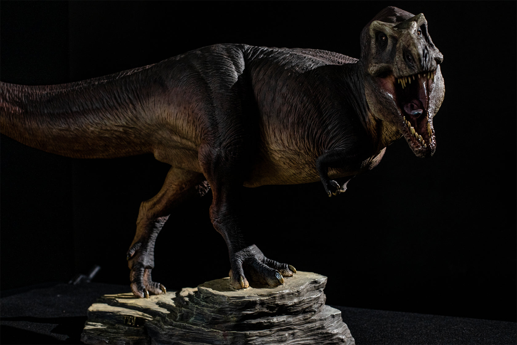 1:10 Scale Tyrannosaurus Rex Scene Model