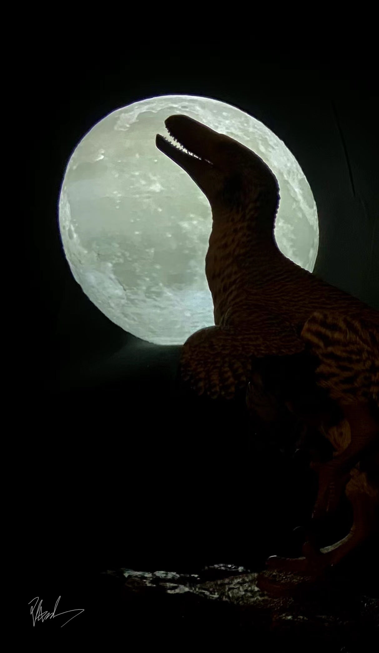 MK Studio 1:20 Scale Dakotaraptor Scene Statue