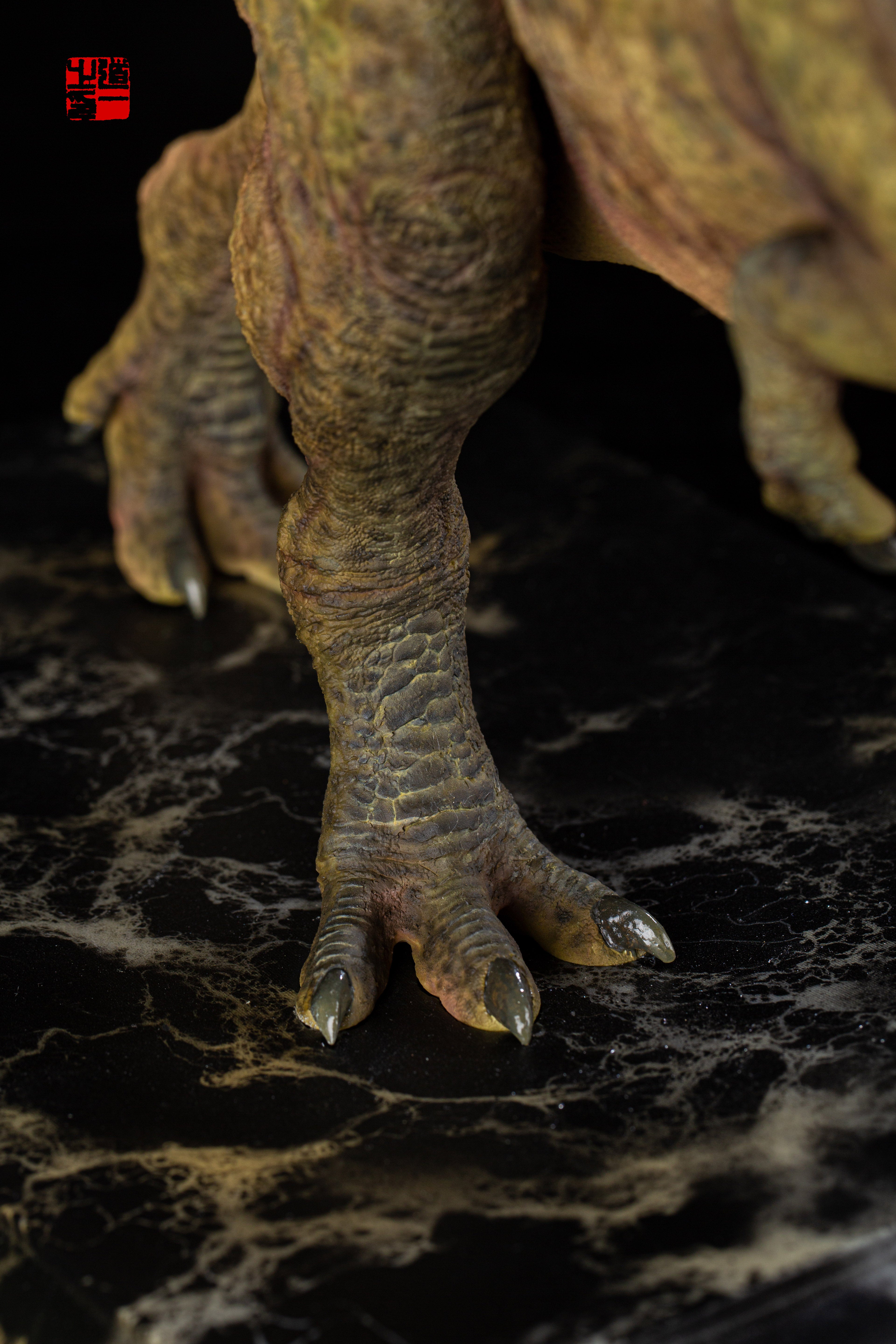SHOWANNA 1:10 Scale Carcharodontosaurus Statue