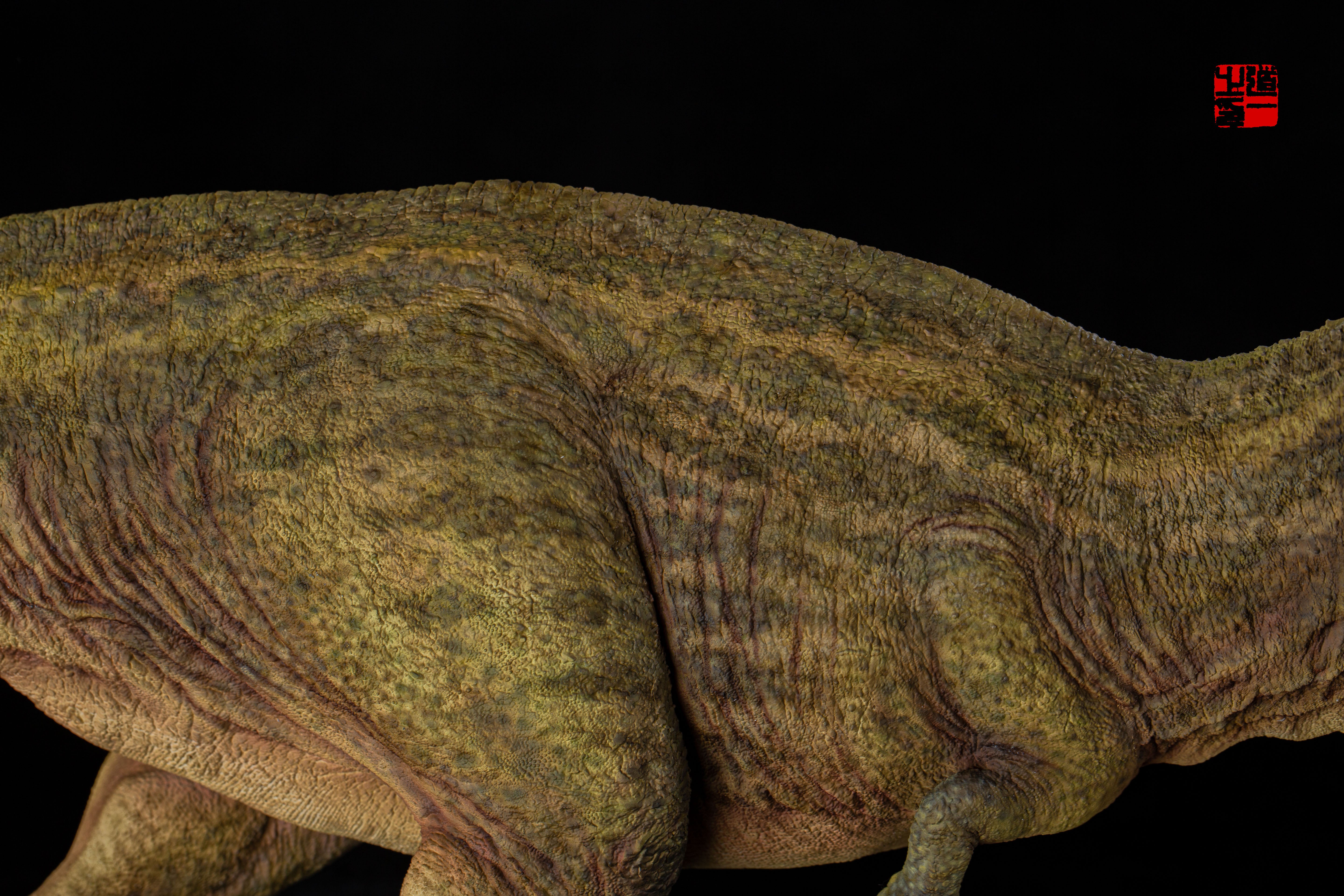 SHOWANNA 1:10 Scale Carcharodontosaurus Statue