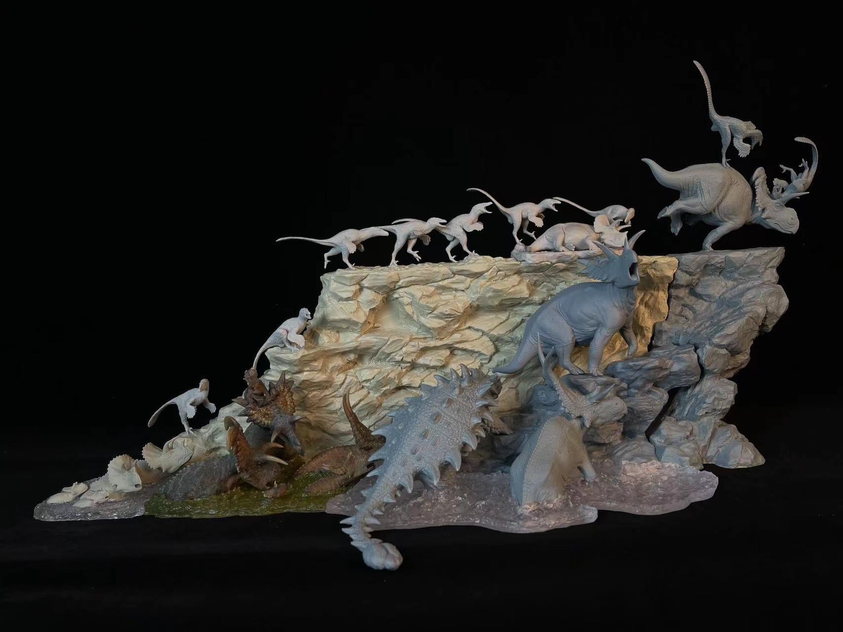 Sensen 1:20 Scale Set C3 Troodon Avaceratops Scene Statue