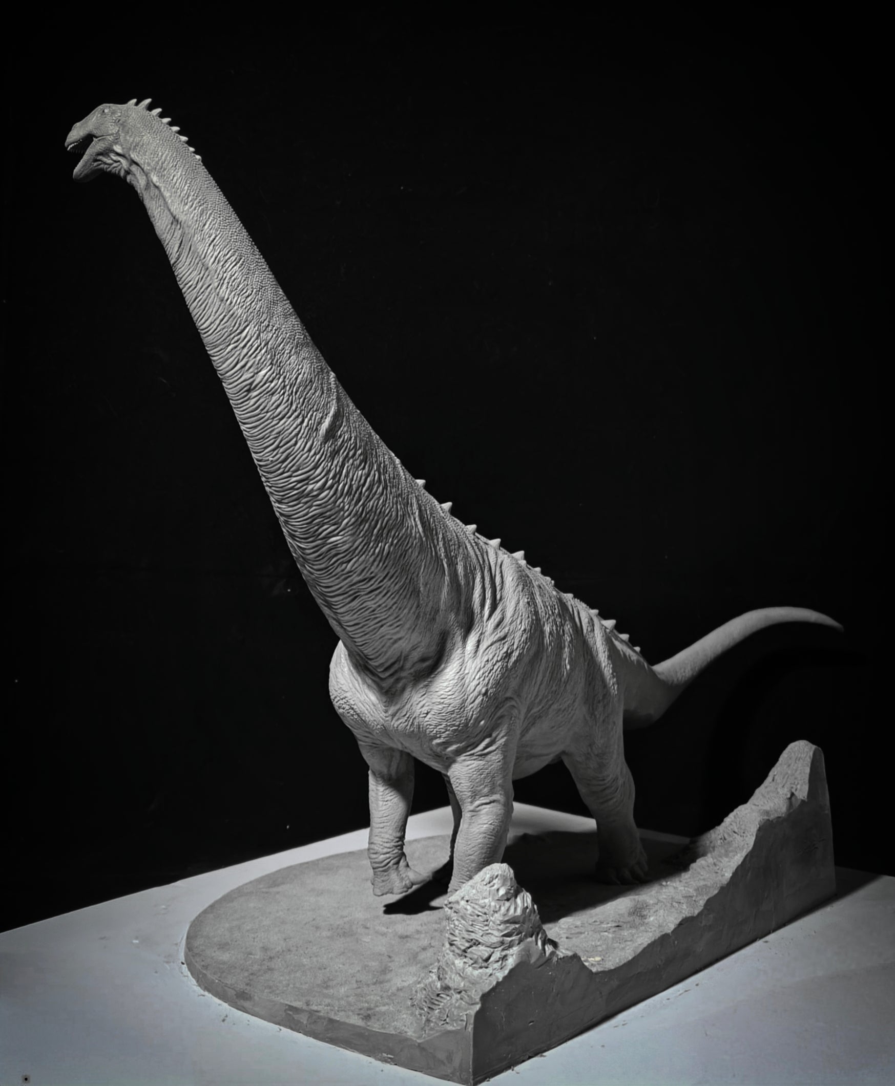 BAILAN Studio 1/35 Scale Paralititan Statue