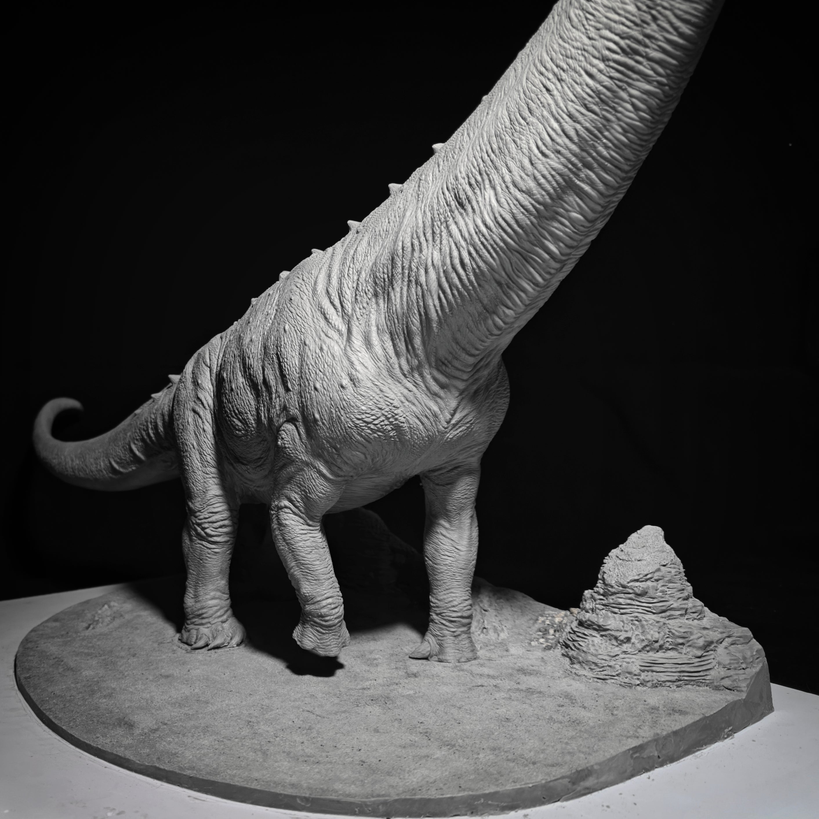 BAILAN Studio 1/35 Scale Paralititan Statue