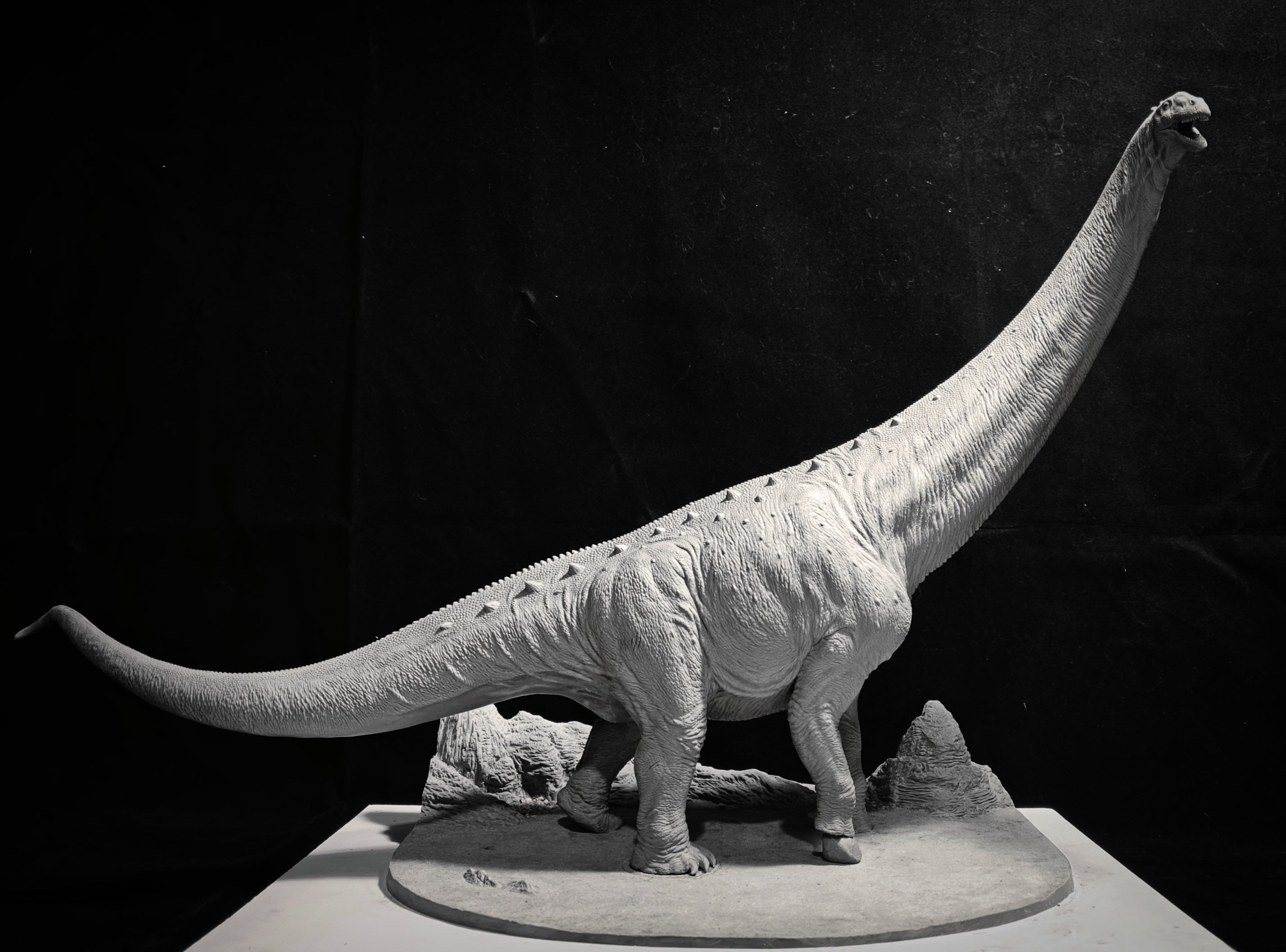 BAILAN Studio 1/35 Scale Paralititan Statue
