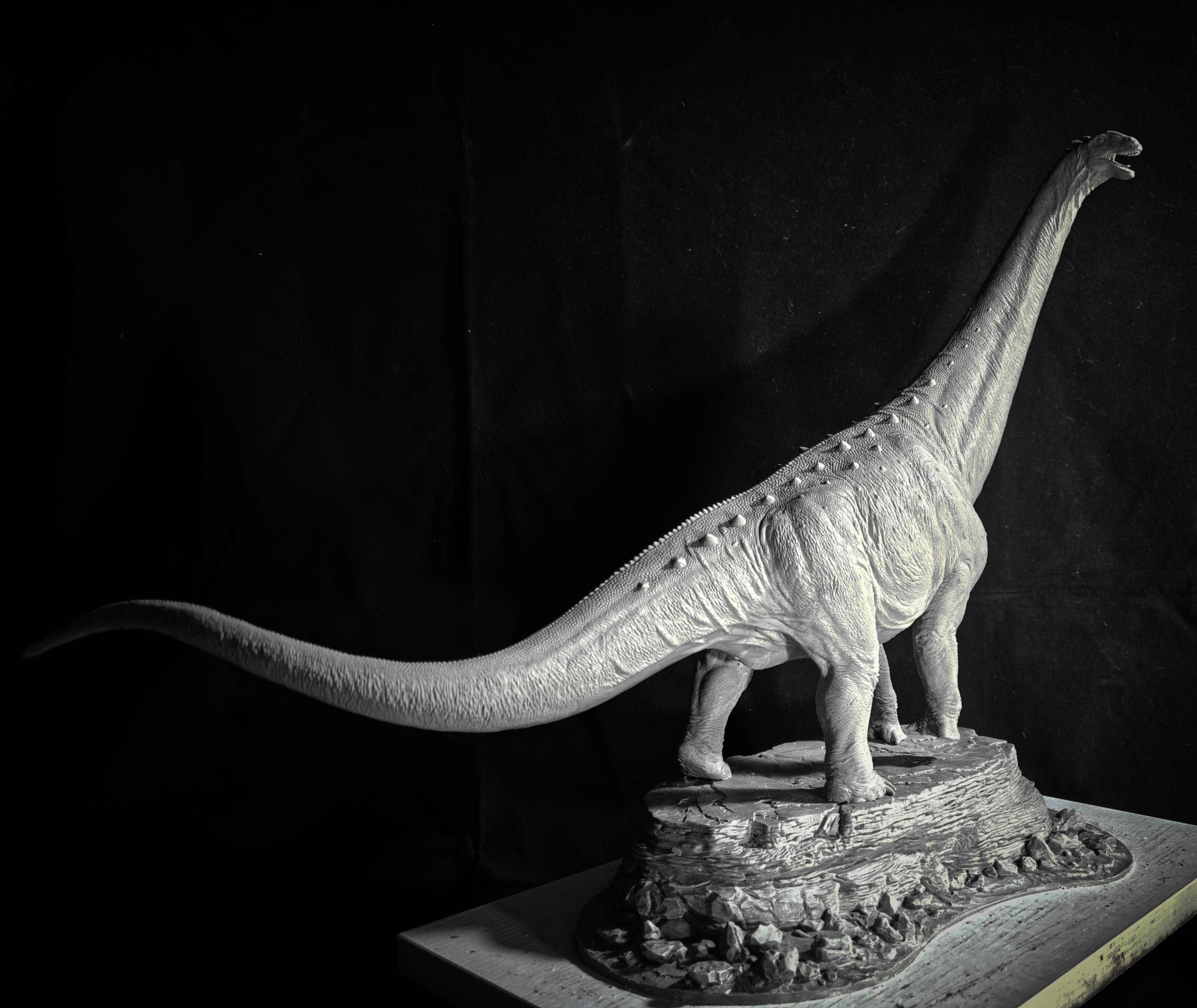 BAILAN Studio 1/35 Scale Paralititan Statue