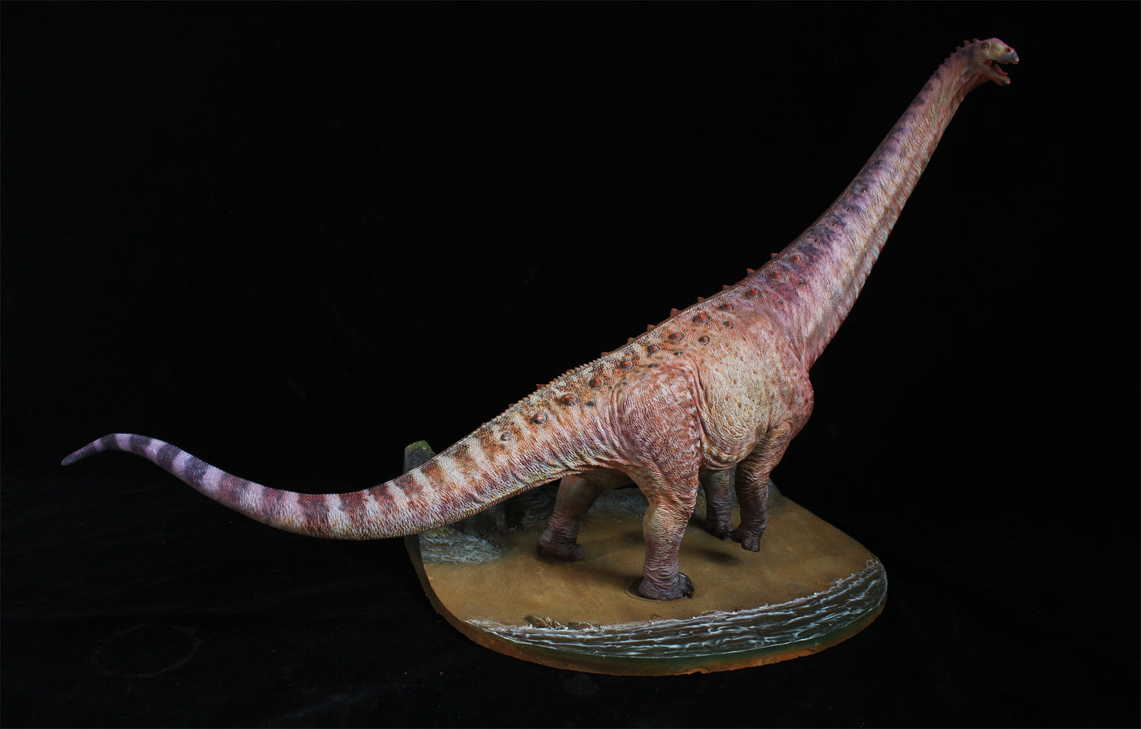 BAILAN Studio 1/35 Scale Paralititan Statue