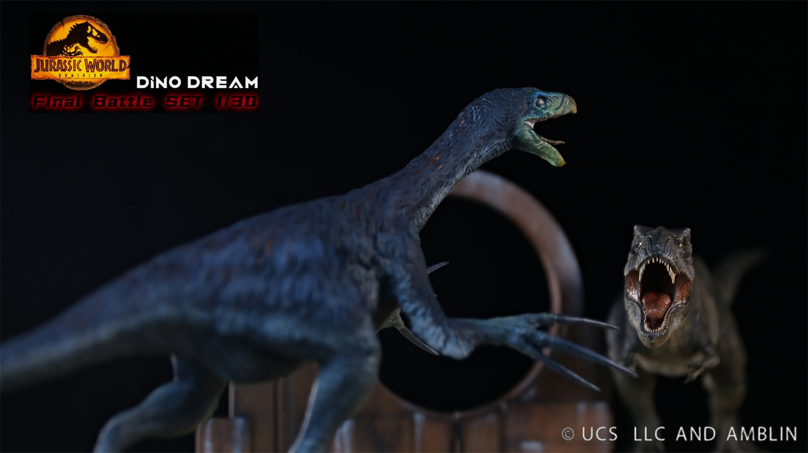 DINO DREAM 1:30 Scale Therizinosaurus VS Tyrannosaurus Rex Dark Version Figure