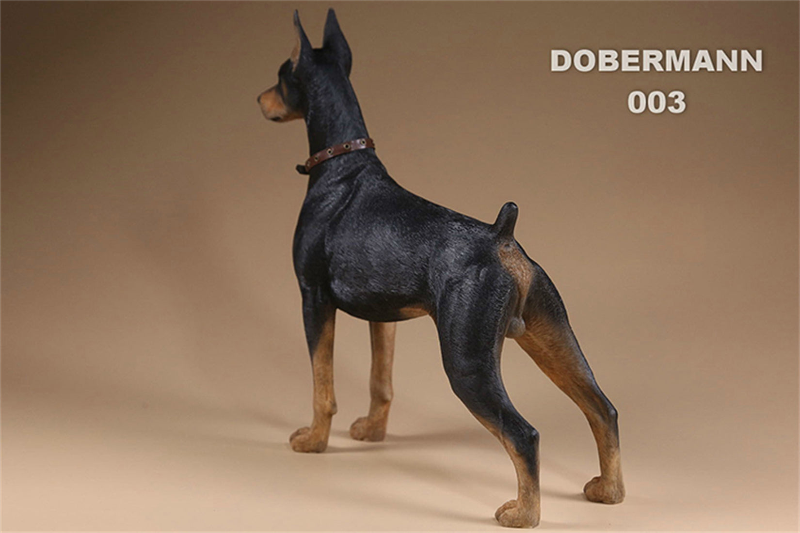 1/6 Dobermann Figure