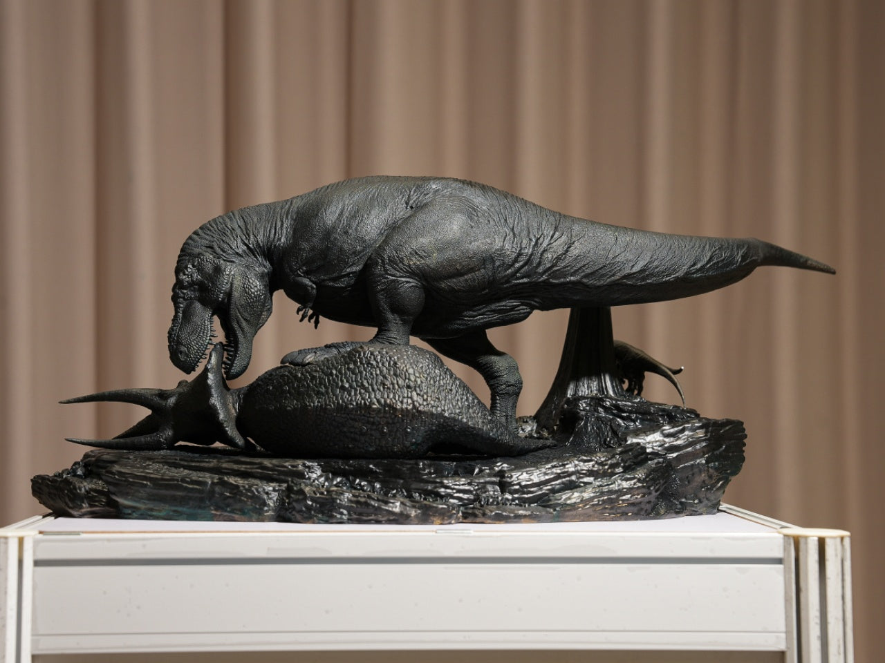 Ashine Alliance X Cristian Lopez Wankel Rex Scene Statue