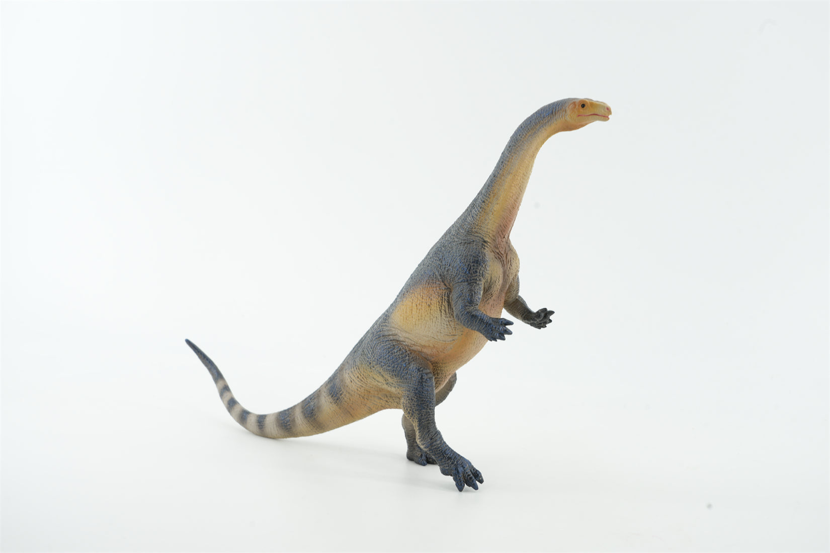 TNG Lufengosaurus Quetzalcoatlus Cryolophosaurus Saichania Sinosauropteryx Figure