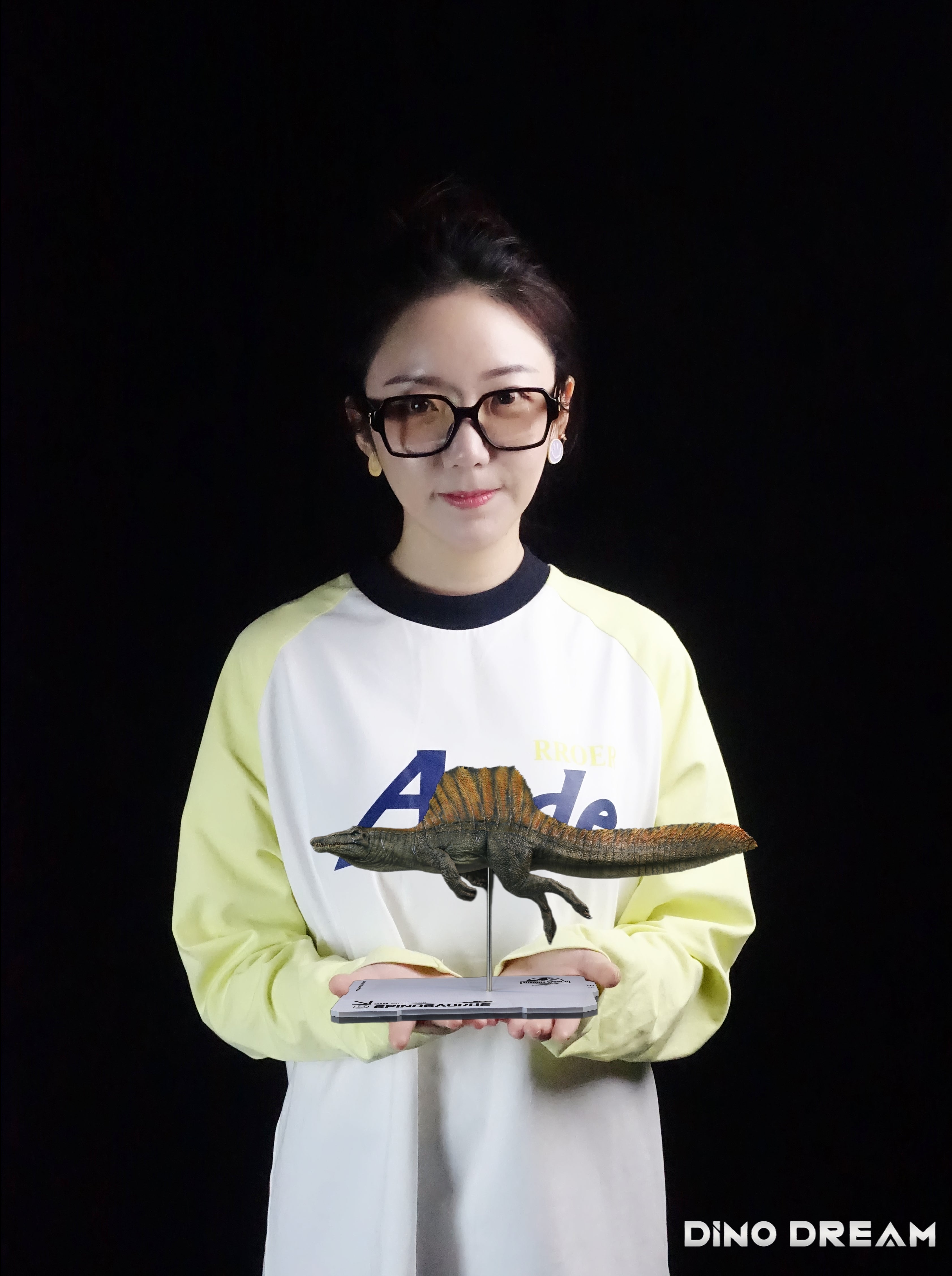 DINO DREAM 1:30 Scale Spinosaurus Swim Version Model