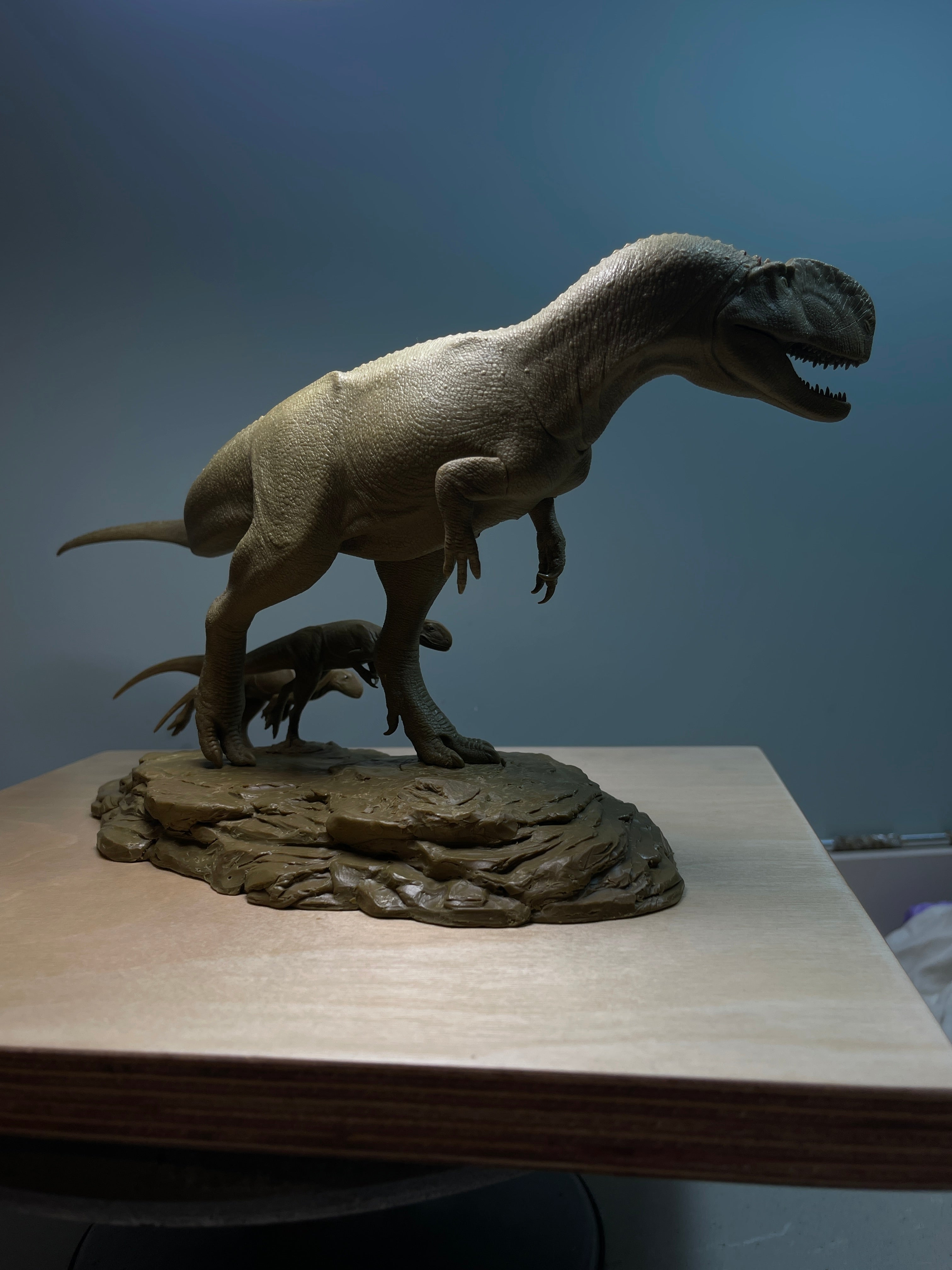 Sensen 1:20 Scale Monolophosaurus Scene Model