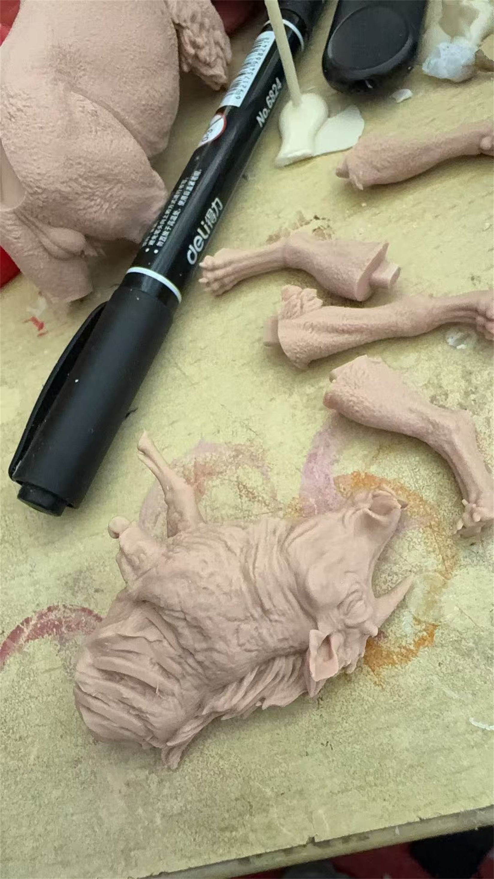 PASSION CHARGER Dinocrocuta Gigantea VS Kubanochoerus Model